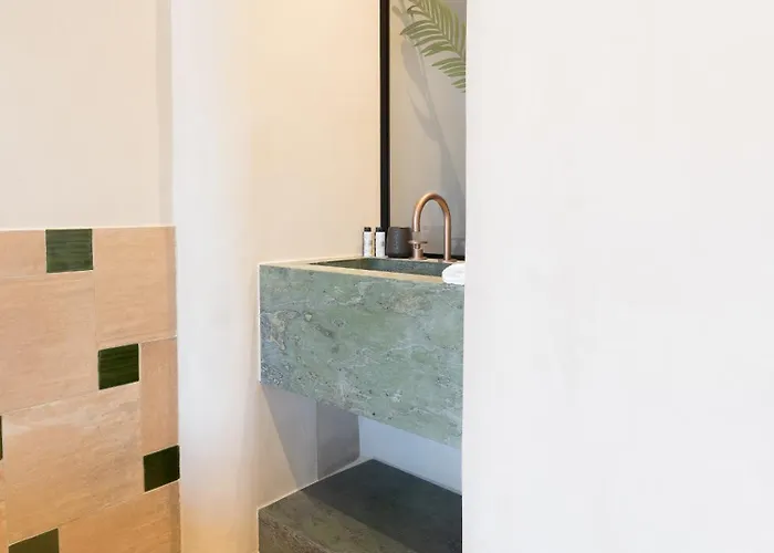 Ag Town * Megali Ammos (Mykonos)